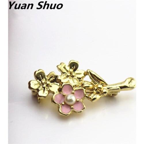 2019 Fashion new pink enamel cherry imitation pearl brooch dendriform alloy Drops glaze pin Collar pin
