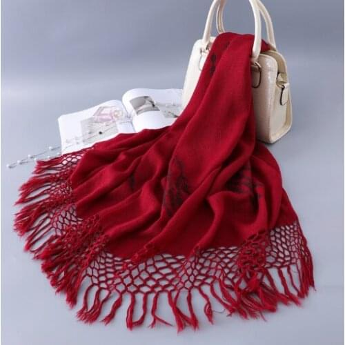 Winter New Scarf Women Embroidery Warm Tassel Cashmere Scarves Shawls And Wraps Pashmina Ladies Bandana Echarpe