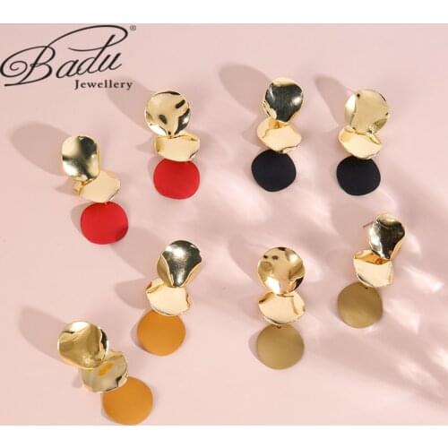 Elegance 2021 New Vintage Gold Dangle Earrings for Women Irregular Statement Round Metal Geometric Pendant Jewelry