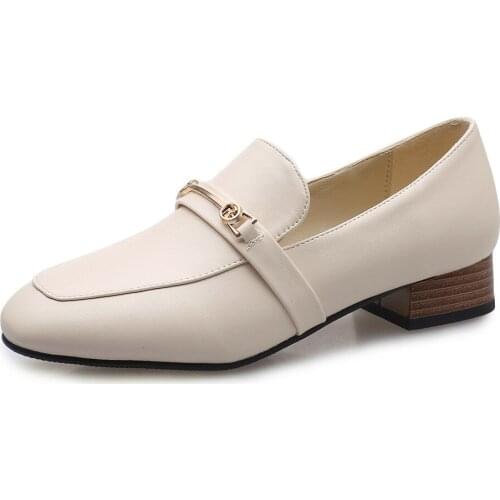 Early spring new wind 2018 college comfortable low heel side with large yards 40-43 shallow mouth joker single woman shoes