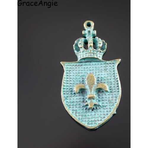 10pcs Royal nameplate jewelry pendant 40*21*5mm Crown Charms Jewelry Findings Necklace Pendant Hand Made Accessories Bohemia