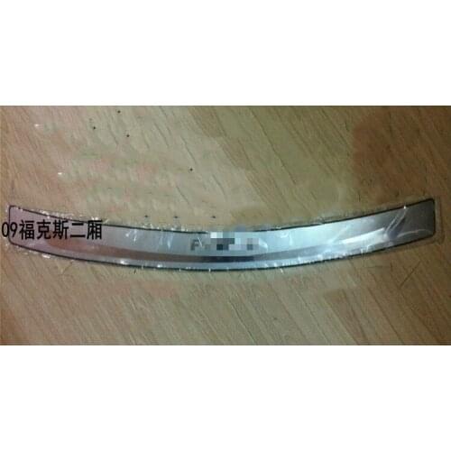 Stainless steel Protective Pad On The Rear Trunk Trim Lid Threshold rear door sill For Ford Focus 2009-2011 hatchback version