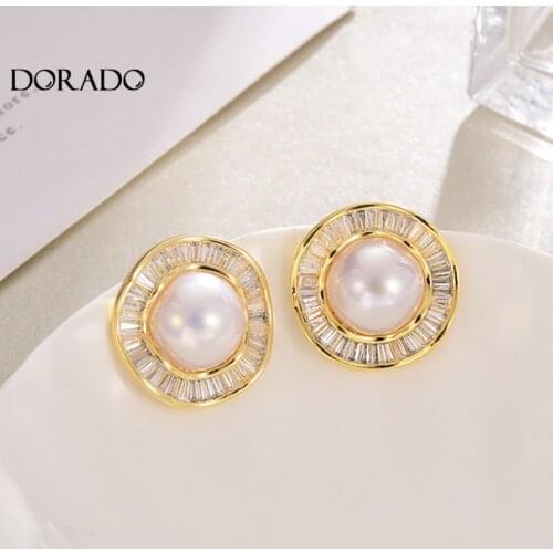 Dorado High Quality Gold Color Geometric Natural Pearl Stud Earrings For Women Shiny Trendy Party Wedding Fashion Jewelry 2021