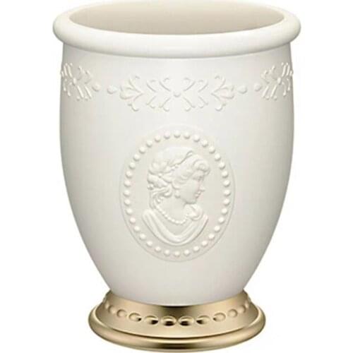 French Retro Makeup Brush Holder Bracket Embossed Portrait Cosmetic Tools Organizer Comb Pen Pencil Storage Box Container 85AC