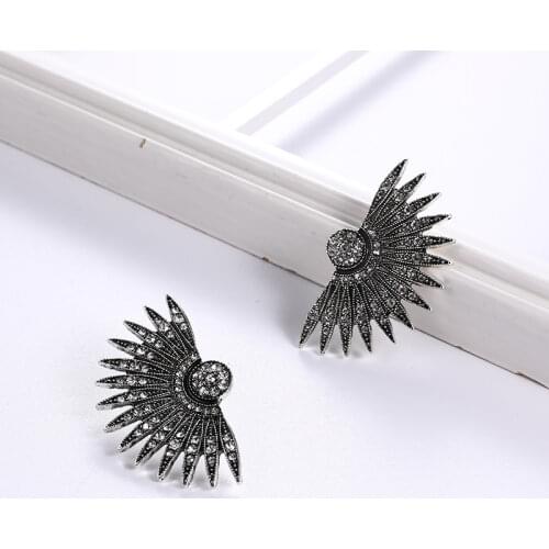 Cute Black Silver Color Fan Wings Shaped Stud Earrings for Women Girls Ear Stud Fashion Jewelry