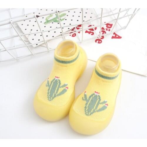 Baby Girls Boys Walking Shoes Footwears With Soft Bottom Newborns Unisex Toddlers Yellow Cactus Slippers Booties Knitted Socks
