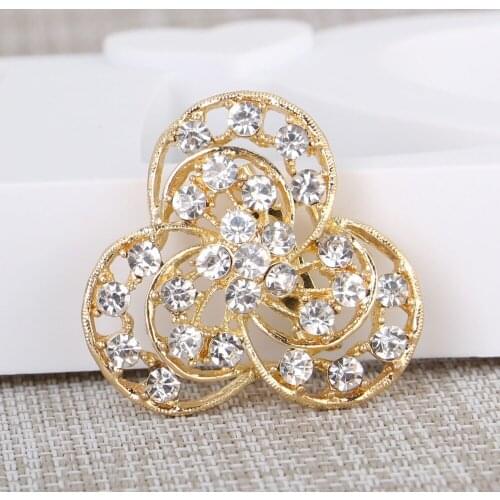 Temperament Clover Brooch Jewelry For Women/men Fashion Jewelry Brooch Pins Metal Scarf Wedding Gift Diy Jewellery Accessories