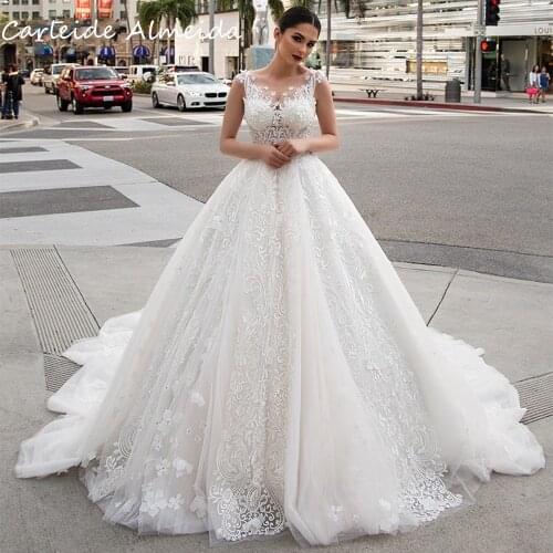 See Through Bodice Ball Gown Arabic Wedding Dresses Lace Appliques &Flowers Royal Tail Luxury Bridal Dress Dubbai