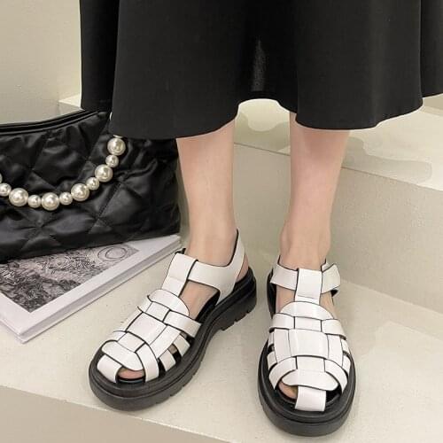 New Rome Womens Sandals 2021 Flat Shoes Round Toe Leather Holiday Beach Shoes Woman Comfort Thick Sole Sandalias Mujer