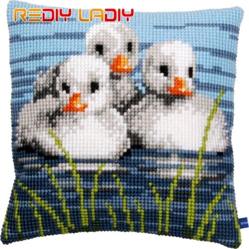 Cross Stitch Cushion Cover Ducklings In The Water Pillow Case Pre-Printed Canvas Acrylic Thick Yarn Cross-stitch Needlepoint Kit