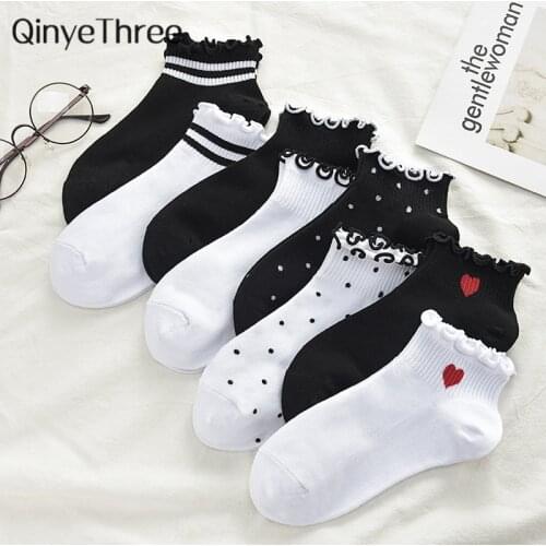 New women cotton cusual White Black socks Girls cute crimped ankle socks Stripes Dots Heart short Socks 34-40