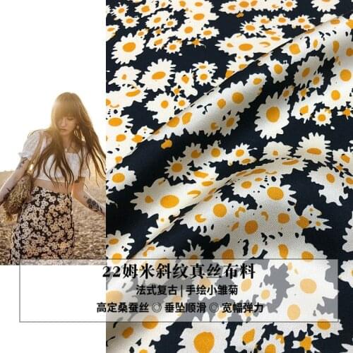 140cm wide daisy print black bottom stretch digital printing natural mulberry silk fabric for dress 22mm sewing material meter