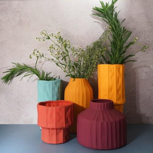 Resin Statue Vases for Dired Flowers, Green Plants, Dried Flower Vase Stems Bunch Holder for Home Wedding Party Events Decor