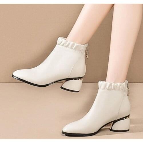 Women Ankle Boots 2021 Winter Ruffles Med Heels Dress Shoes Black Pleated Chunky Ladies Shoes Ol Office botas mujer Begie 9405N