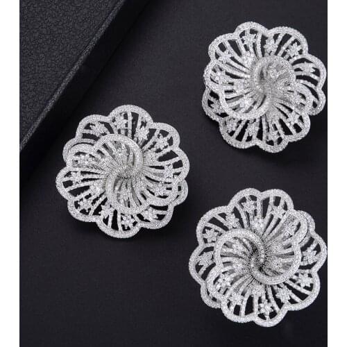 LARRAURI Fashion Hollow Bangle Ring Jewelry Sets 2019 Flower Shape Women Wedding Jewelry Sets Full Cubic Zirconia Stud Earrings