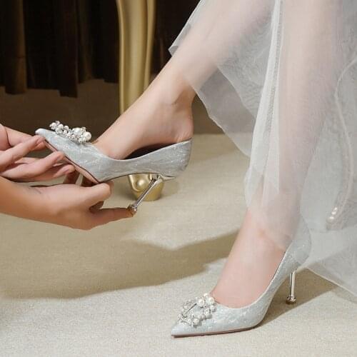 French wedding shoes summer female Xiuhe wedding dress for two brides