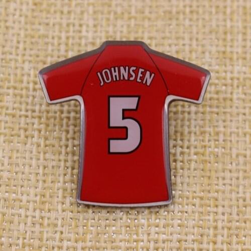 Customized cheapest gift metal collar badge icon badge T-shirt pin