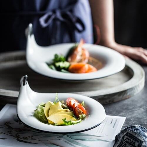 Ceramic Irregular Plate Black Line Stroke Creative Reverse Handle Plate Chinese Restaurant Characteristic Handmade Tableware