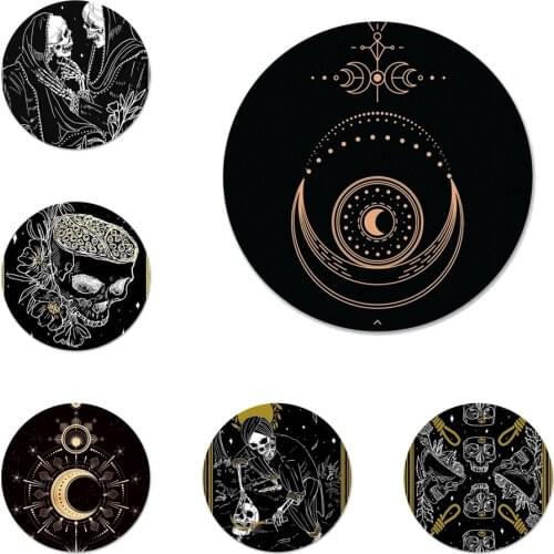 Witches Moon Tarot Mystery Totem Badge Brooch Pin Accessories For Clothes Backpack Decoration gift