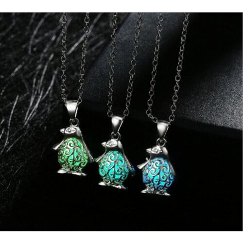 Luminous jewelry Wholesale fashion silver plated penguin noctilucent necklace