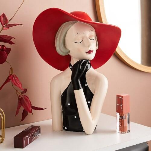 Nordic Home Decoration Girl Sculpture Resin Statue Home Decor Living Room Decoration Office Decoration Accessories Modern Gifts