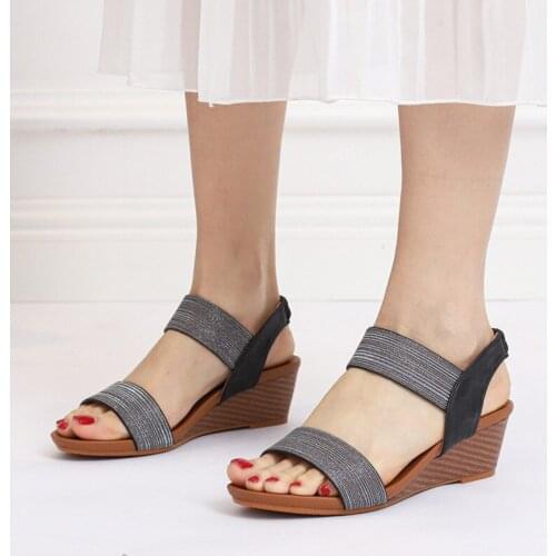 Sandal female word belt Roman shoes 2021 new Europe and the United States new summer fashion womens shoes with large wedge 36-4