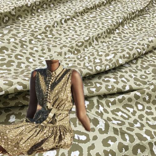 100X145cm Light Green Leopard Printed Cotton Fabric For Woman Summer Dress Blouse Tissu Tela Хлопок материал DIY