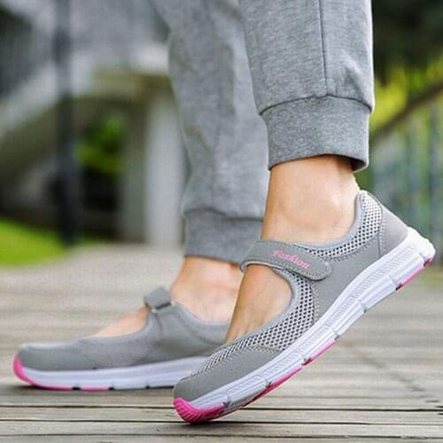 Summer Breathable Women Sneakers Healthy Walking Riding Driving Shoes Mesh Sport Running Mother Gift Light Flats 35-42 Size