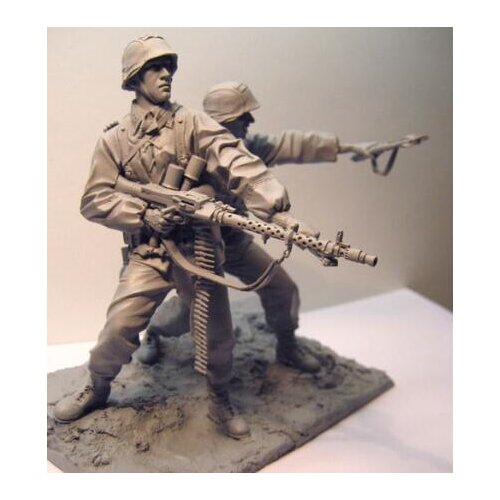 Resin Figure Model Kit Unassambled 1/16 ancient officer crew include 2 (NO BASE ) Unpainted collect Figure