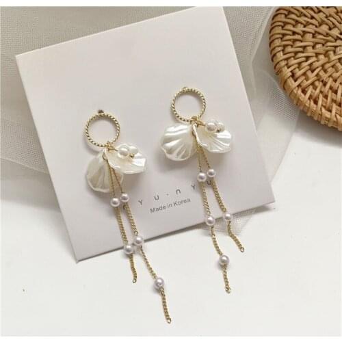Vintage Simple Temperament White Petal Pearl Tassel Long Earrings Earrings Women