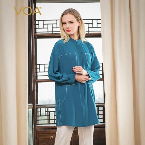 VOA Silk 16m/m Canal Blue Crepe-De-Chine off-Shoulder Long-Sleeved White Arch Pin Half-Collar Single-Breasted Midi Shirt B9557