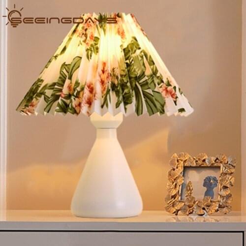 Free Shipping Nordic Affordable Luxury Table Lamp Bedside Lamp American Simple Modern Creative Bedroom Bedside Table Lamp 220v