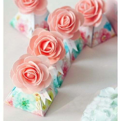Wedding Candy Box Decor Romantic flower DIY Triangular Pyramid Gift Box Chic Wedding Favors Sugar Gifts Party Ornament 10PCS/Lot