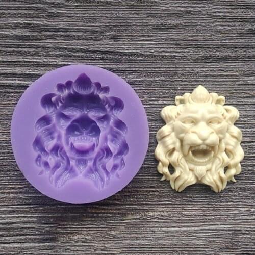 Small Size 3D Lion Head Face Shape Silicone Mold for DIY Decoration Making Soap Candle Crayon Melt Resin Polymer Clay