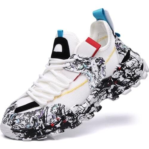 New Fashion Men Walking Shoes Platform Light Mens Casual Shoes Thick Bottom Graffiti Mens Sports Shoes Tenis Masculino