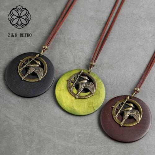 Vintage Round Wooden Pendants Womens Chain Ethnic Necklace Long Rope Jewelry Female Suspension Neck Decoration Accessories 2021