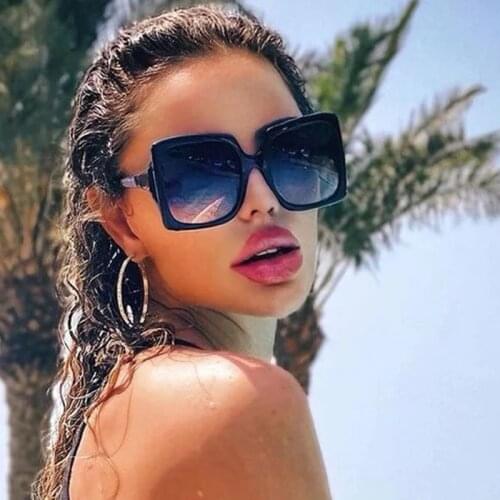 2021 Fashion Brand Womens Square Sunglasses Unique Fresh Blue Designer Big Frame Gradient Mens Sun Glasses Oversized Shades