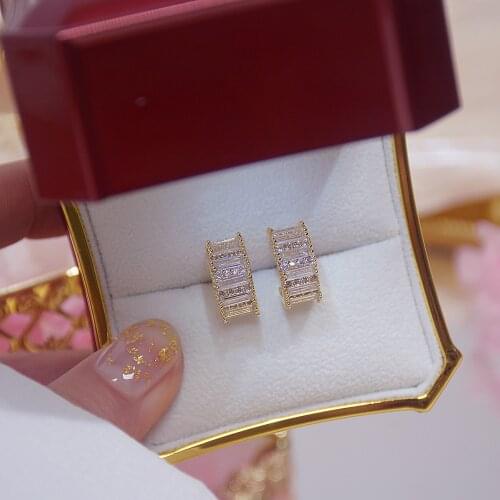 2021New Fashion Sweet Cubic Zirconia 14k Gold Ladies Earrings Simple and Elegant Wedding Jewelry Gift