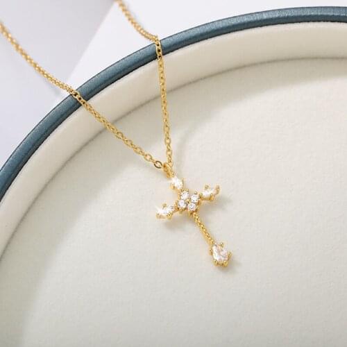 2021 Luxury Classic Cross CZ Pendant Necklace Womens Wedding Party Clavicle Choker Chain Romantic Valentines Day Jewelry Gifts