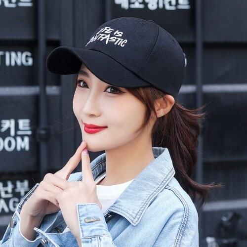 Couple Baseball Cap Embroidered Logo Relaxed Fit Strapback Cap Outdoor Sun Hat Adjustable Dad Cap for Men and Women