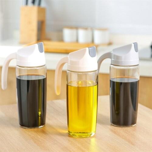 Automatic Opening and Closing Kitchen Oil Seasoning Cans with Capped Glass Condiments Leak-Proof Oil Vinegar Bottles Spice Jar