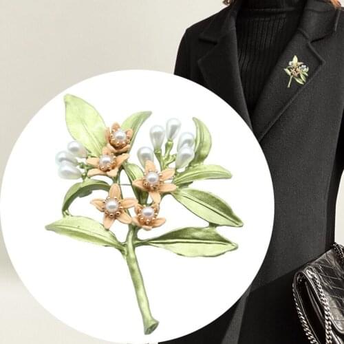 Retro Green Plant Pearl Orange Flower Pin Tree Flower Enamel Brooch Womens Dance Party Wedding Accessories Christmas Gift