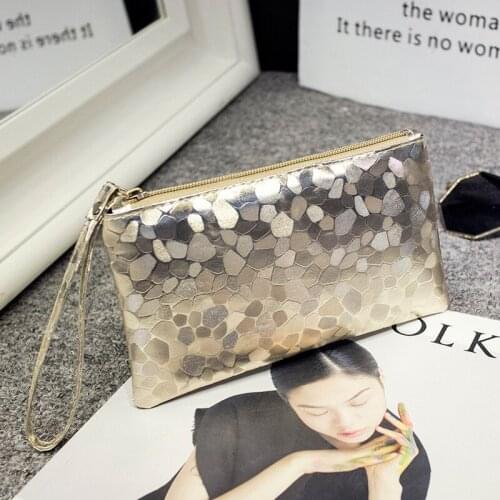 2020 New Ladies Bags Laser Sequins Korean Clutches Mobile Phone Bags Cracked Makeup Women