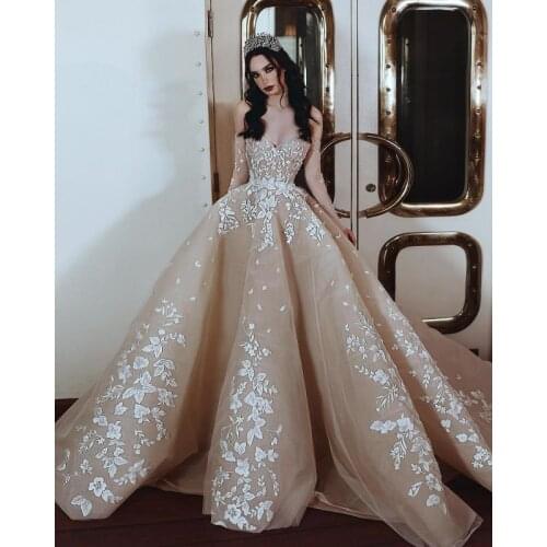 Elegant Champage Cheap Quinceanera Dresses Ball Gown Off The Shoulder Tulle Applique Puffy Dress 15 Years Princess Style