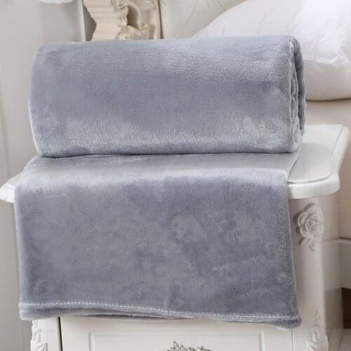 TROISCONSEILS Fleece Blankets On The Sofa