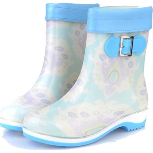 New Rubber Rain Boots for Women Waterproof Fashion Girls Shoes Ladies Short Ankle PVC jelly Rainboots Non-slip Fur Leather Boots