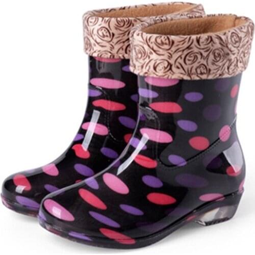 PVC New Design Girls Rain Boots Garden Kitchen Working Waterproof Water Shoes Rubber Midcalf Thicken Winter Woman Rainboots