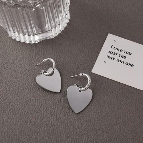U-Magical Minimalist Oversize Love Heart Hoop Earrings for Women Exaggerated Silver Color Metallic C Shape Earrings Jewelry