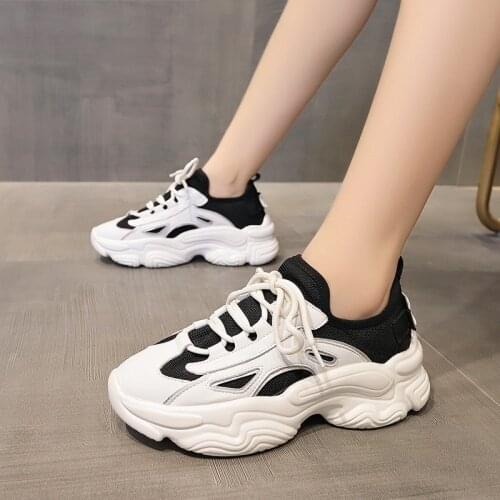Thick Sole Women Running Shoes New Height Increasing Women Sneakers Light Comfortable Lady Tennis Ins Fashion Girl Trainers Big