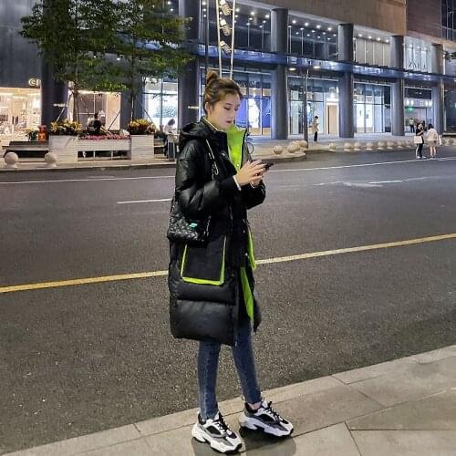 New loose and slim medium length down jacket for women